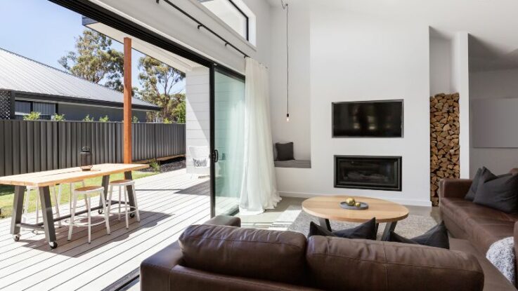Die Kunst, Glasschiebetüren und Terrassenüberdachungen in moderne Wohnräume zu integrieren
