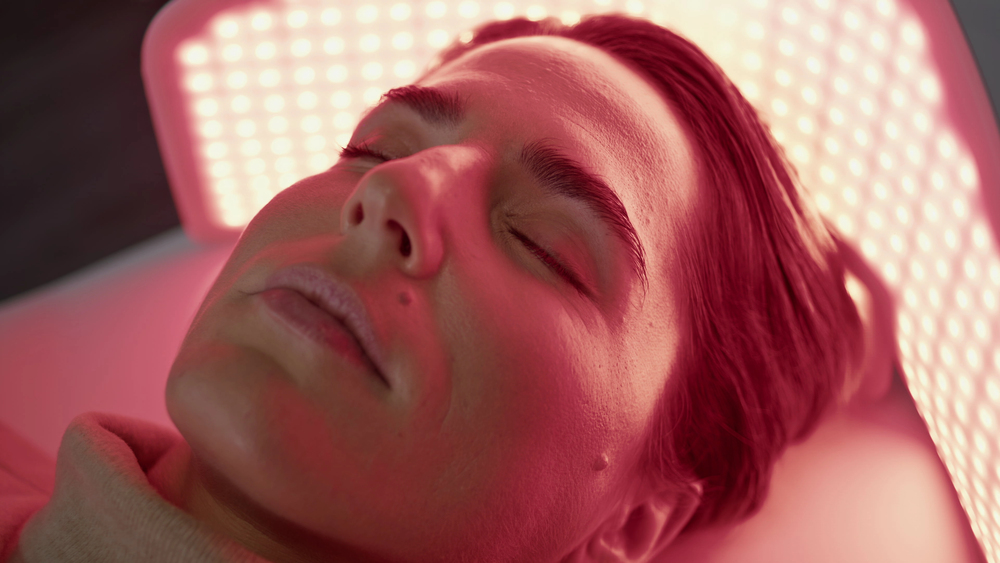 Wärme, Licht und Therapie – Die Grundlagen der Rotlichtanwendung
