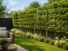 Sichtschutz im Garten: Spalierbäume oder Hecke?